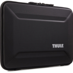 Small-Thule_Gauntlet_4_TGSE2358_Black_1_Iso_3204902